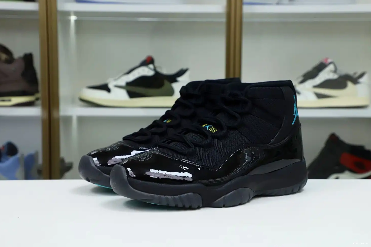 RETRO 11 GAMMA AIR Kimikick BLUE JORDAN 0709